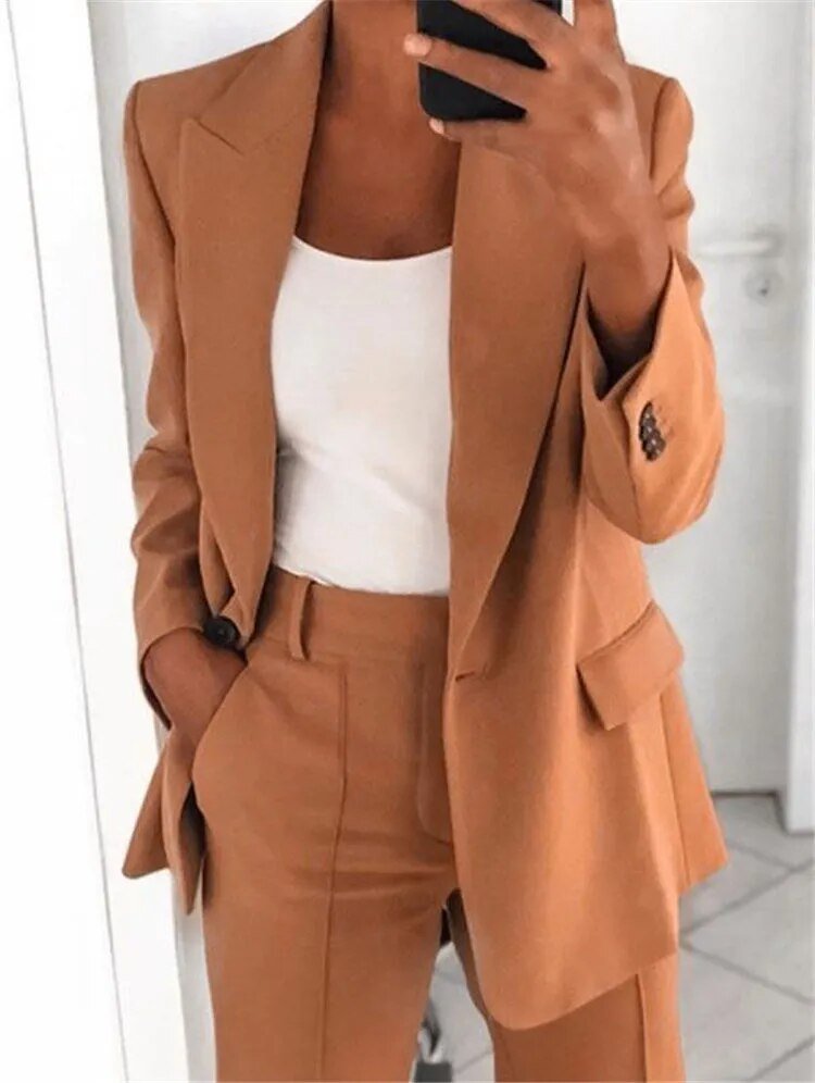 Blazer en Broek voor Vrouwen – Casual Outfit met Stijlvolle Pasvorm en Comfort