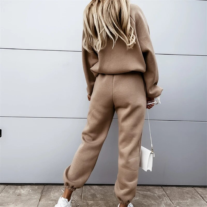 Hoodie en broek set dames – Comfortabele en stijlvolle sportoutfit voor dagelijks gebruik