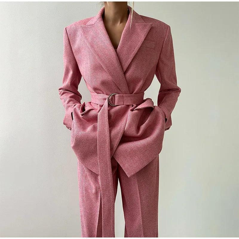 Hosenanzug Dames – Elegante Maatwerk Pasvorm & Luxueuze Stof voor Werk en Feest