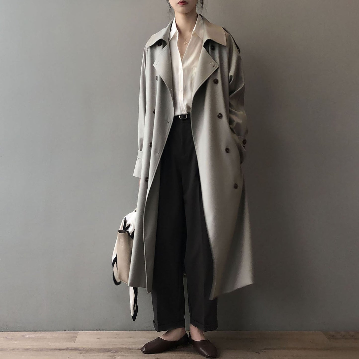 Trenchcoat dames – Dubbelrijige trenchcoat met stijlvolle snit en luxe stof
