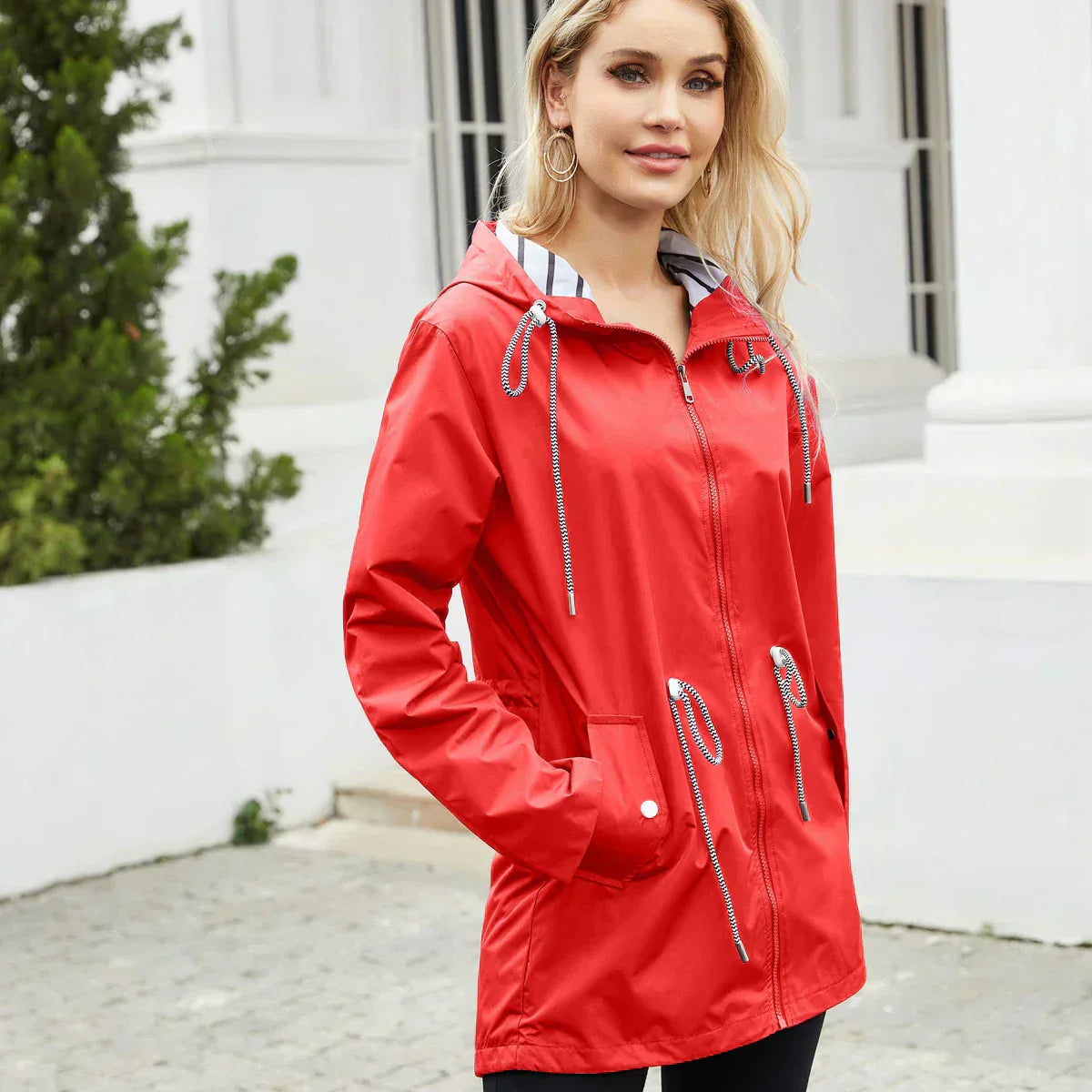 Windbreaker dames – Waterdichte jas met capuchon en zijzakken voor buiten