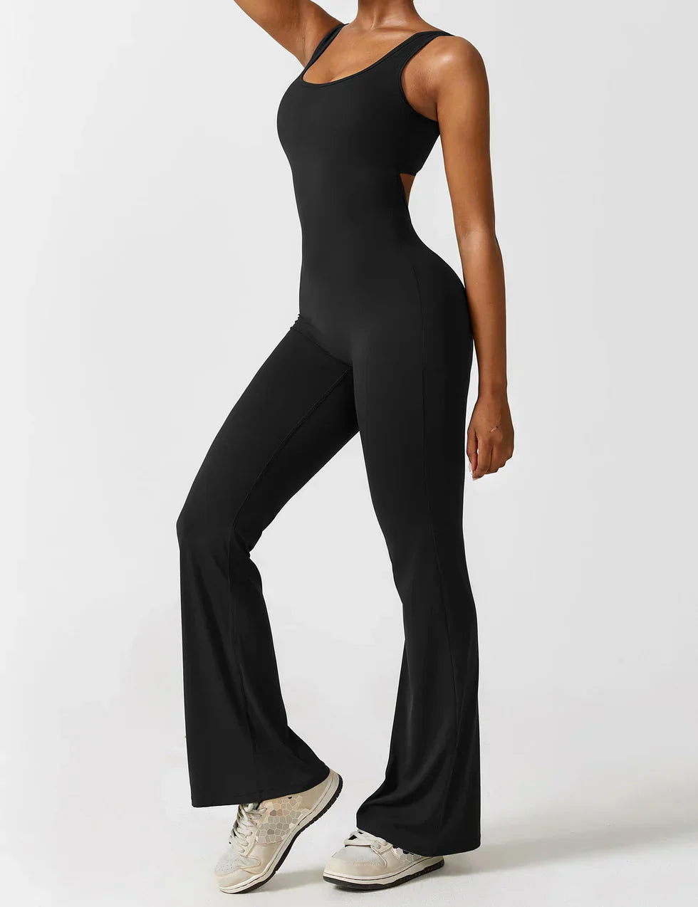 Jumpsuit dames - Flared V-back jumpsuit met elegante snit voor feesten