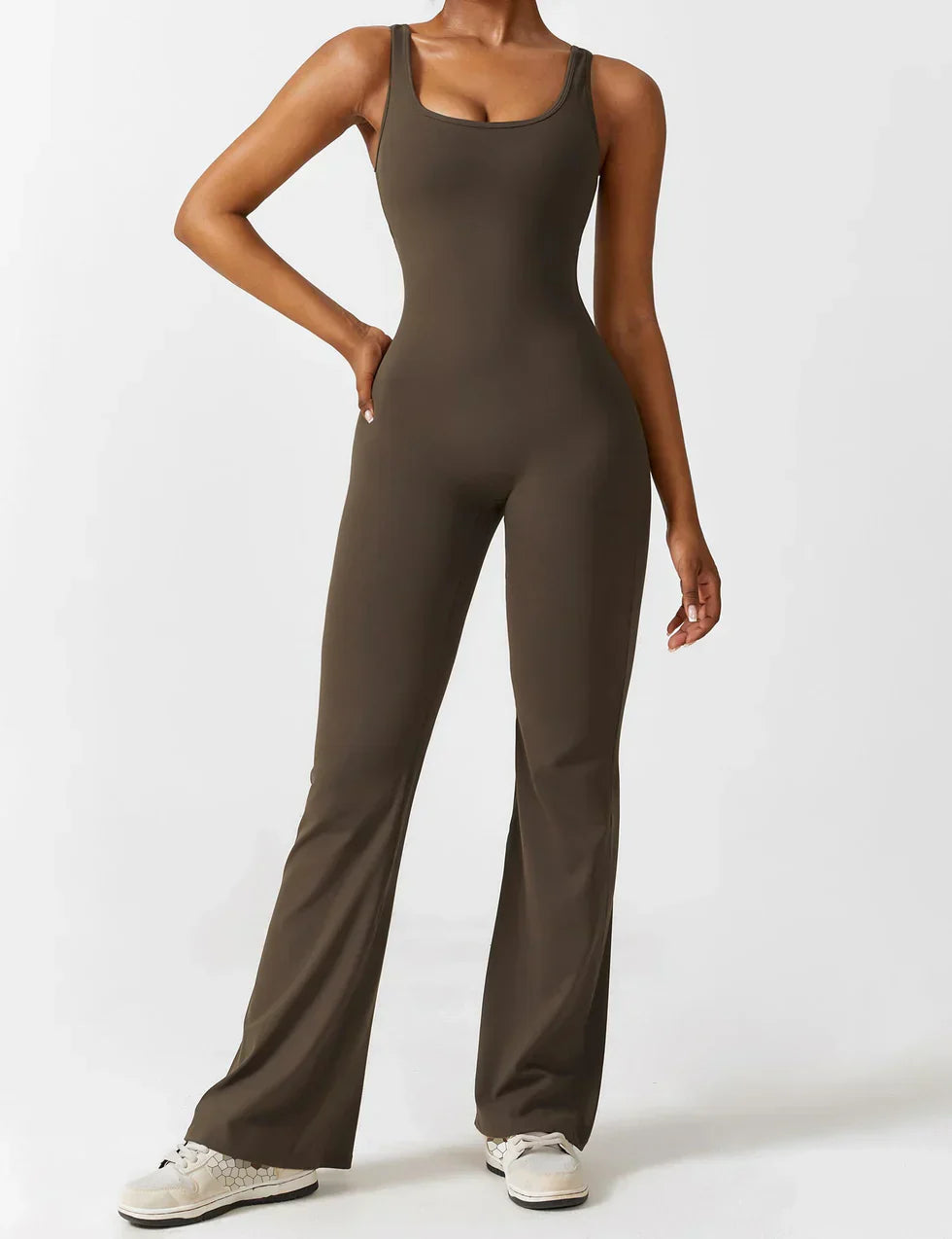 Jumpsuit dames - Flared V-back jumpsuit met elegante snit voor feesten