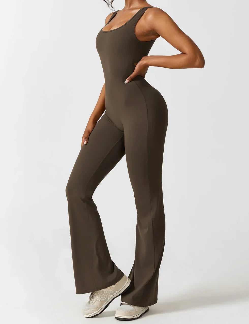 Jumpsuit dames - Flared V-back jumpsuit met elegante snit voor feesten