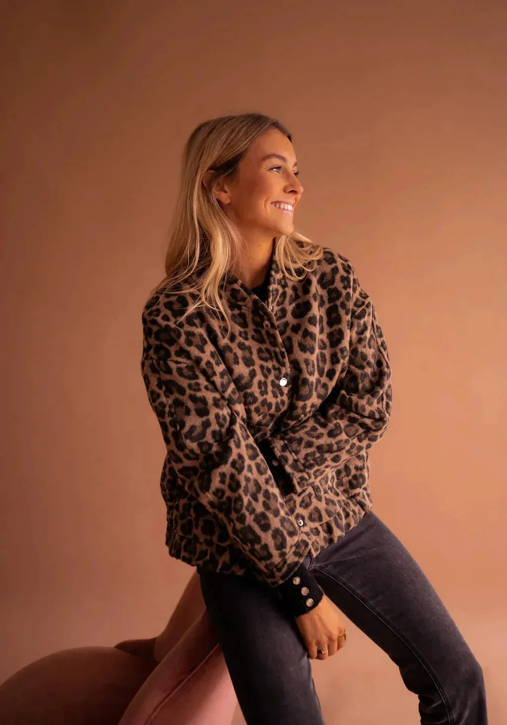 Damesjas Luipaardprint – Warme Trendy Jas voor Vrouwen met Dierenprint