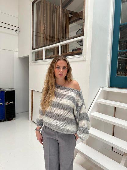 Gestreepte Dames Trui – Comfortabele Trui voor Vrouwen met Lange Mouwen