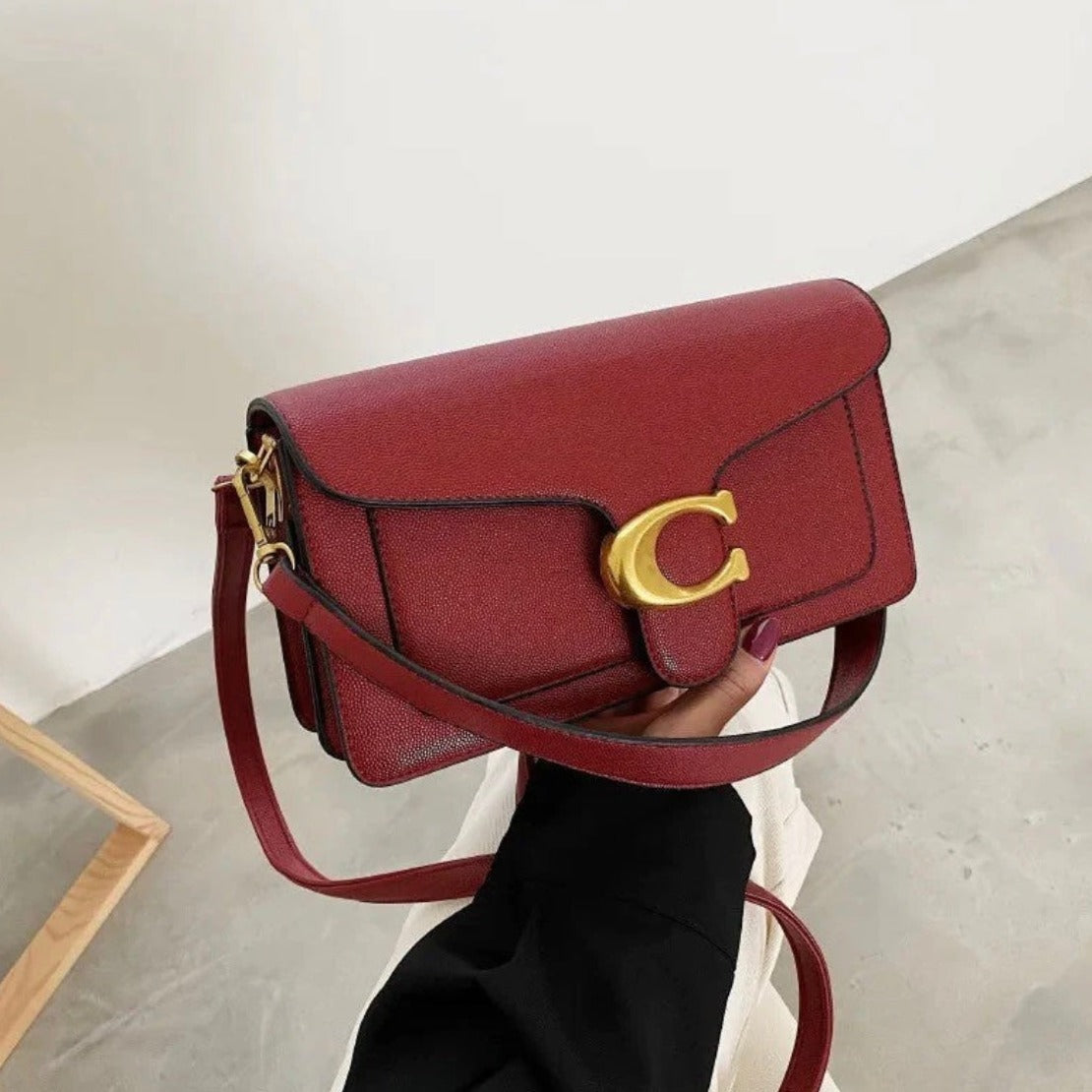 Schoudertas Vrouwen – Stijlvolle Crossbody Handtas van Leer met Verstelbare Band
