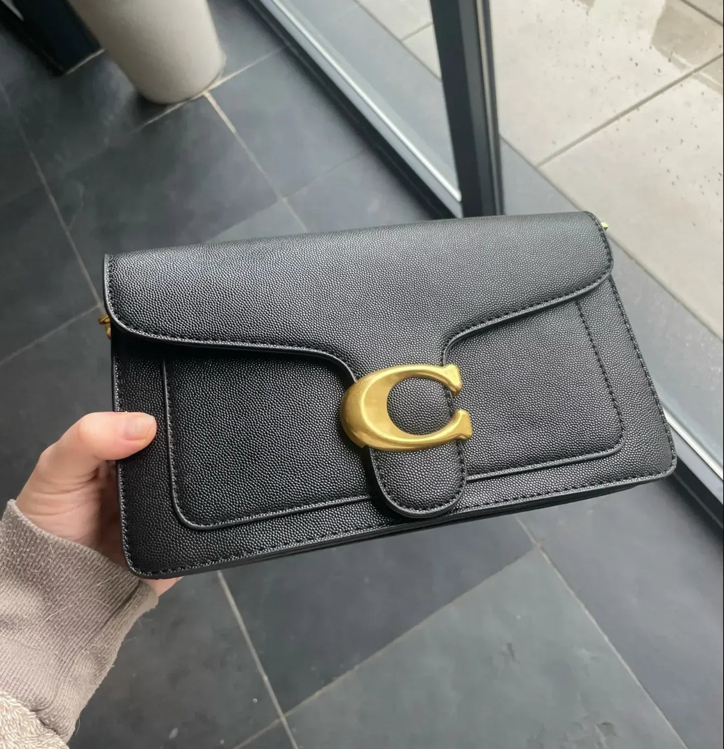 Schoudertas Vrouwen – Stijlvolle Crossbody Handtas van Leer met Verstelbare Band