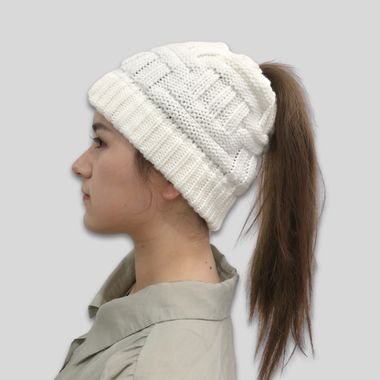 Vrouwen Gebreide Winter Beanie Muts met Opening voor Bun