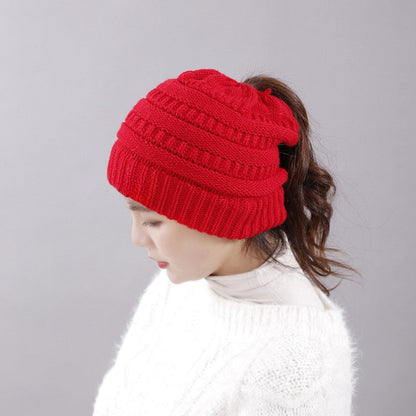Vrouwen Gebreide Winter Beanie Muts met Opening voor Bun