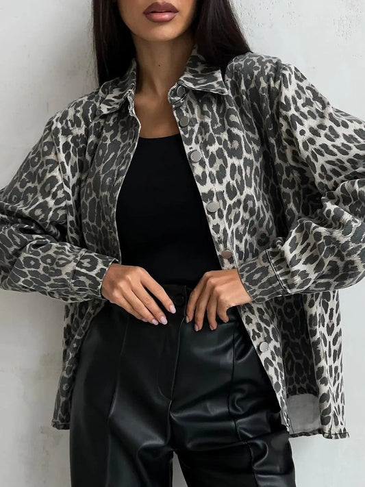 Jeansjack dames – Luipaardprint jasje met trendy design en comfortabele pasvorm